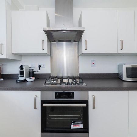 Greenfield Modern 3Br Home - Southcote Lane , Reading Exteriör bild