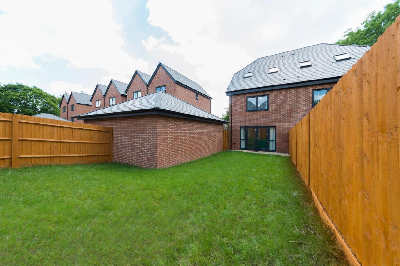 Greenfield Modern 3Br Home - Southcote Lane , Reading Exteriör bild