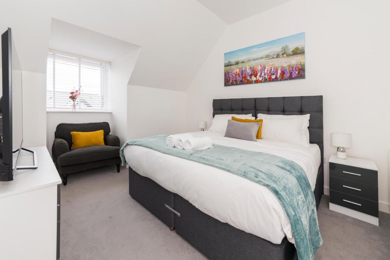 Greenfield Modern 3Br Home - Southcote Lane , Reading Exteriör bild