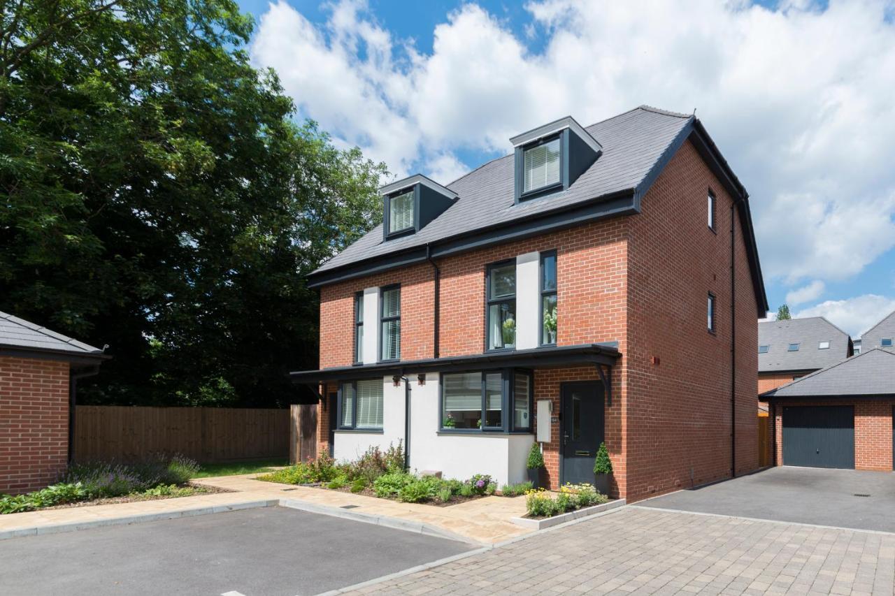 Greenfield Modern 3Br Home - Southcote Lane , Reading Exteriör bild