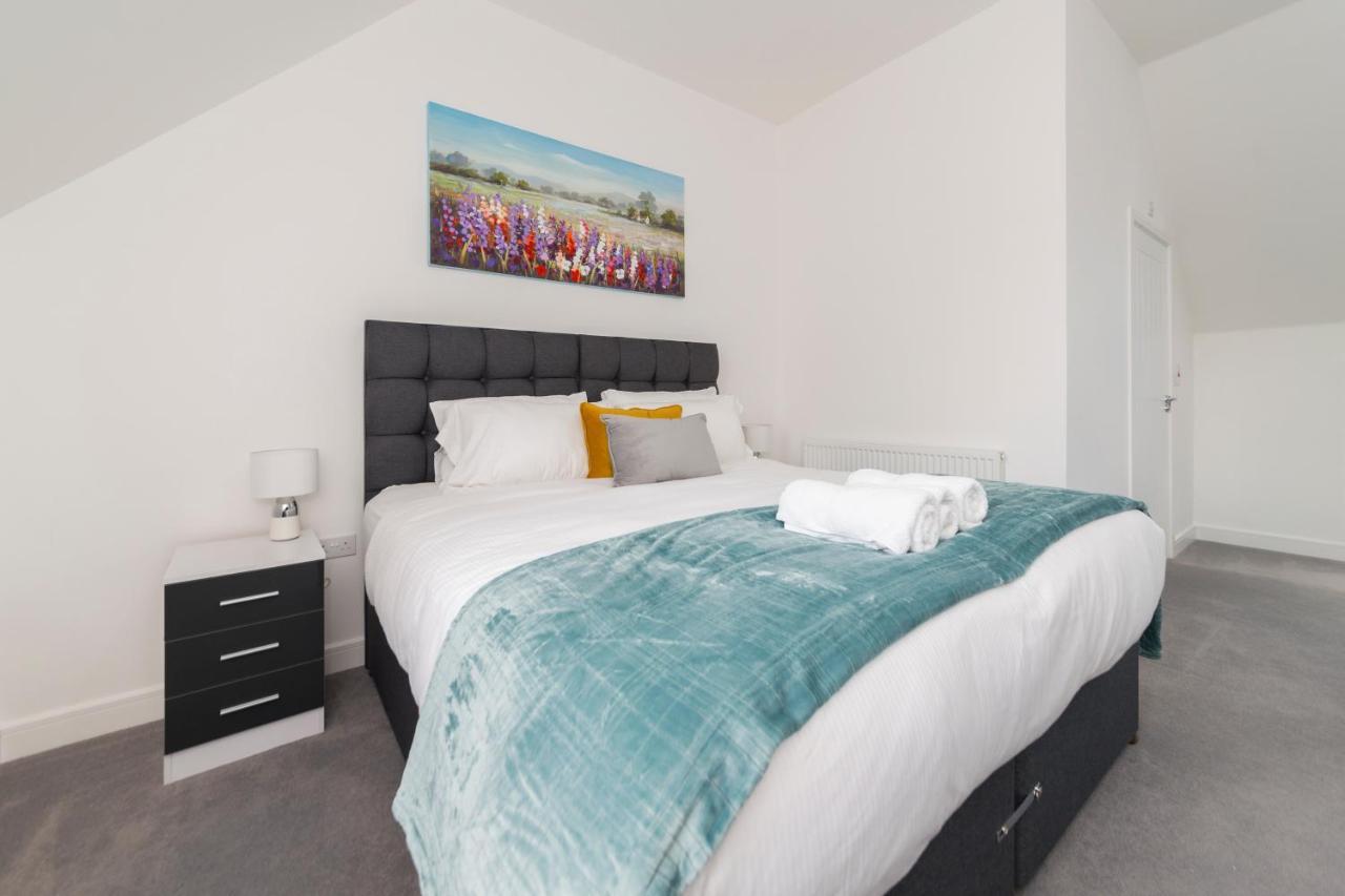 Greenfield Modern 3Br Home - Southcote Lane , Reading Exteriör bild
